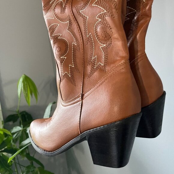 Brown cowboy boots embroidered heeled boots - Picture 2 of 6